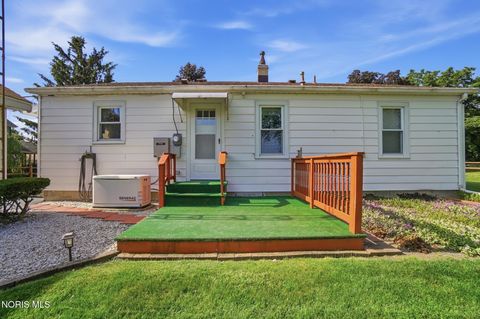 Tiny photo for 20240 Oak Street, Weston, OH 43569 (MLS # 10008546)