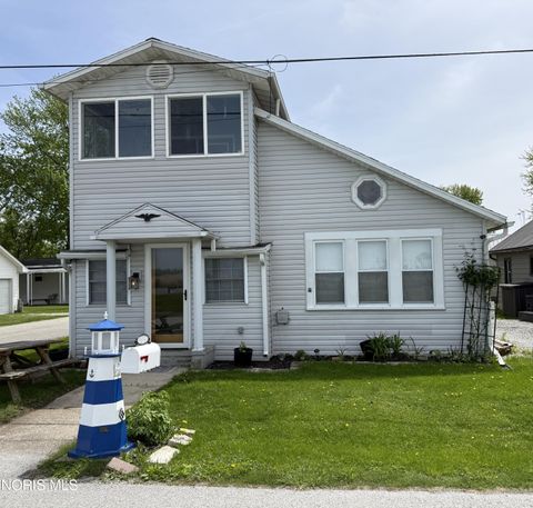 Photo of 2939 Co Rd 206, Fremont, OH 43420 (MLS # 10006969)