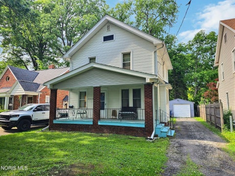 Photo of 2316 Ward Street, Toledo, OH 43609 (MLS # 10008316)