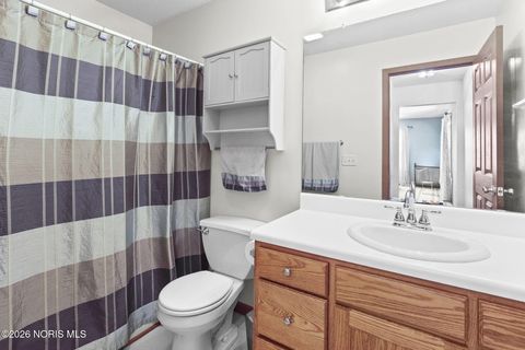 Tiny photo for 28151 Schriber Street, Walbridge, OH 43465 (MLS # 10002939)