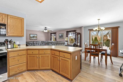 Tiny photo for 28151 Schriber Street, Walbridge, OH 43465 (MLS # 10002939)