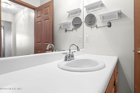 Tiny photo for 28151 Schriber Street, Walbridge, OH 43465 (MLS # 10002939)