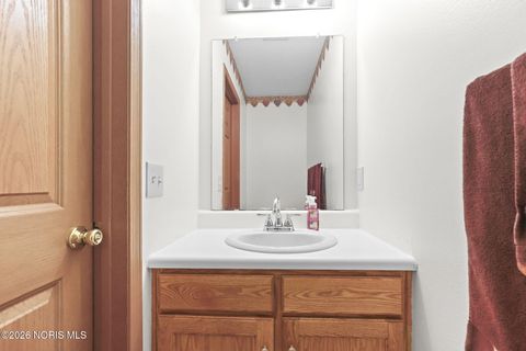 Tiny photo for 28151 Schriber Street, Walbridge, OH 43465 (MLS # 10002939)