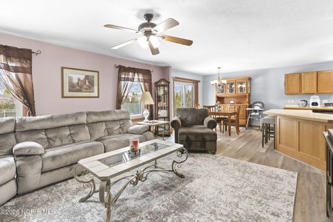 Tiny photo for 28151 Schriber Street, Walbridge, OH 43465 (MLS # 10002939)
