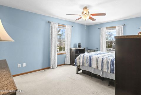 Tiny photo for 28151 Schriber Street, Walbridge, OH 43465 (MLS # 10002939)