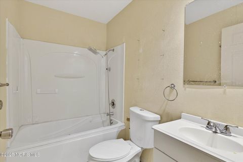 Tiny photo for 4224 Shade Tree Drive, Toledo, OH 43615 (MLS # 10002368)