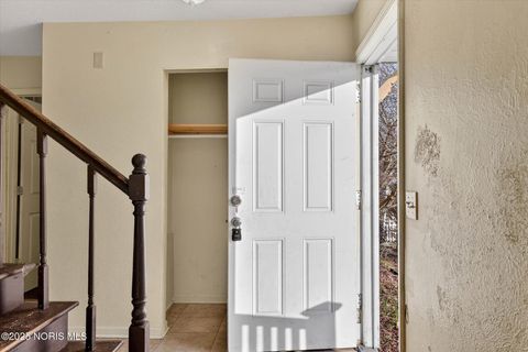 Tiny photo for 4224 Shade Tree Drive, Toledo, OH 43615 (MLS # 10002368)