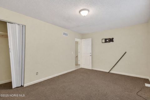 Tiny photo for 4224 Shade Tree Drive, Toledo, OH 43615 (MLS # 10002368)