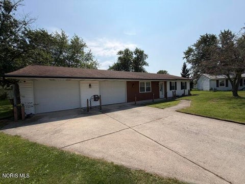 Tiny photo for 8 Foxglove Place, Montpelier, OH 43543 (MLS # 10012681)