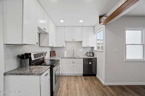 Tiny photo for 636 Woodward Avenue, Fostoria, OH 44830 (MLS # 10003795)