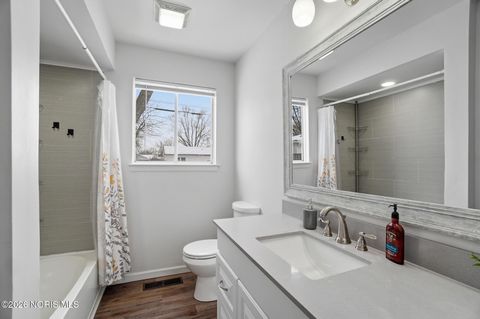 Tiny photo for 636 Woodward Avenue, Fostoria, OH 44830 (MLS # 10003795)