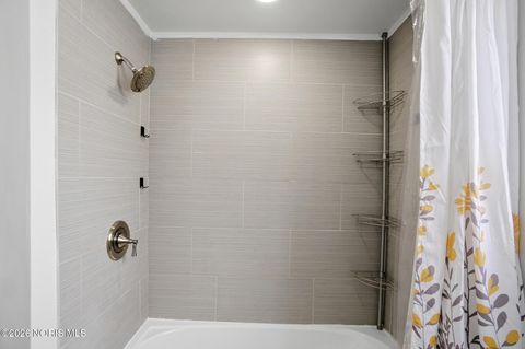 Tiny photo for 636 Woodward Avenue, Fostoria, OH 44830 (MLS # 10003795)