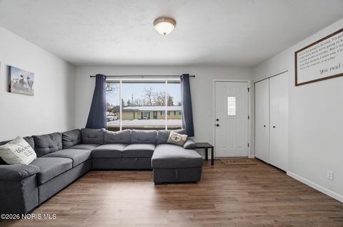 Tiny photo for 636 Woodward Avenue, Fostoria, OH 44830 (MLS # 10003795)