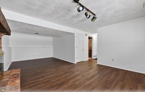 Tiny photo for 6241 W Pembridge Drive, Toledo, OH 43615 (MLS # 10004454)