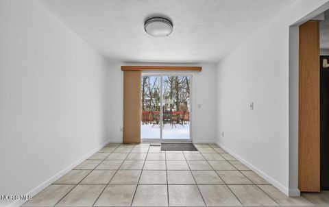 Tiny photo for 6241 W Pembridge Drive, Toledo, OH 43615 (MLS # 10004454)