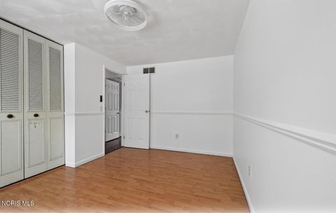 Tiny photo for 6241 W Pembridge Drive, Toledo, OH 43615 (MLS # 10004454)