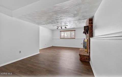 Tiny photo for 6241 W Pembridge Drive, Toledo, OH 43615 (MLS # 10004454)