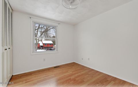 Tiny photo for 6241 W Pembridge Drive, Toledo, OH 43615 (MLS # 10004454)