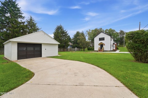 Tiny photo for 24410 W Second Street, Grand Rapids, OH 43522 (MLS # 10014325)