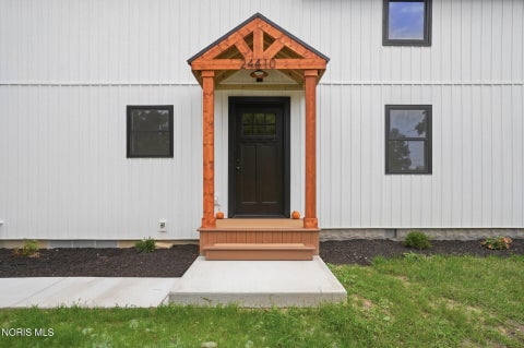 Tiny photo for 24410 W Second Street, Grand Rapids, OH 43522 (MLS # 10014325)
