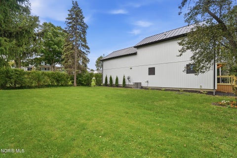 Tiny photo for 24410 W Second Street, Grand Rapids, OH 43522 (MLS # 10014325)