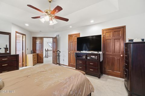 Tiny photo for 2118 S Lake Court, Findlay, OH 45840 (MLS # 10006008)