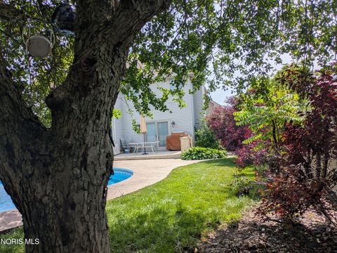 Tiny photo for 2118 S Lake Court, Findlay, OH 45840 (MLS # 10006008)