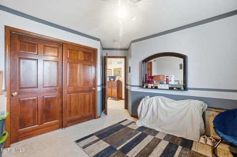 Tiny photo for 2118 S Lake Court, Findlay, OH 45840 (MLS # 10006008)