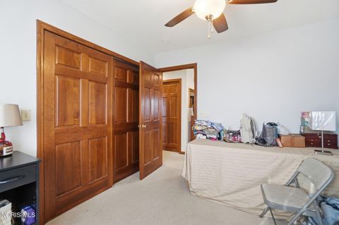 Tiny photo for 2118 S Lake Court, Findlay, OH 45840 (MLS # 10006008)