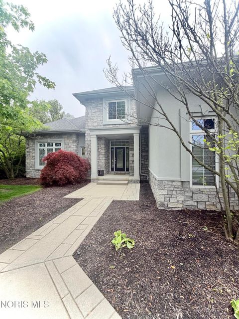 Photo of 1198 Brookwoode RD, Perrysburg, OH 43551 (MLS # 10007606)