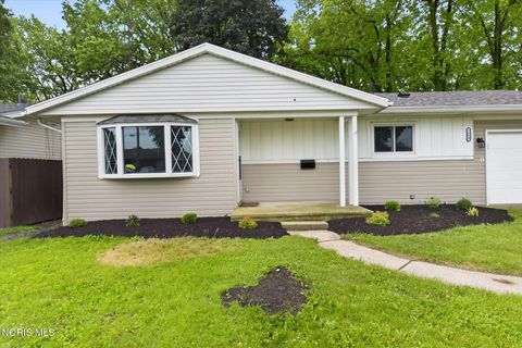 Tiny photo for 1489 Amesbury Road, Toledo, OH 43612 (MLS # 10008336)