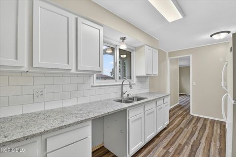 Tiny photo for 1489 Amesbury Road, Toledo, OH 43612 (MLS # 10008336)