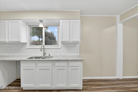 Tiny photo for 1489 Amesbury Road, Toledo, OH 43612 (MLS # 10008336)