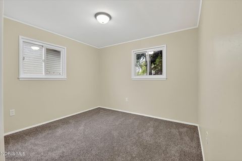 Tiny photo for 1489 Amesbury Road, Toledo, OH 43612 (MLS # 10008336)