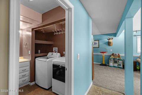 Tiny photo for 6400 Longfellow Road, Sylvania, OH 43560 (MLS # 10002974)