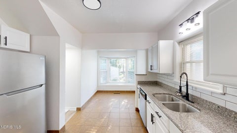 Tiny photo for 4217 Asbury Drive, Toledo, OH 43612 (MLS # 10010522)