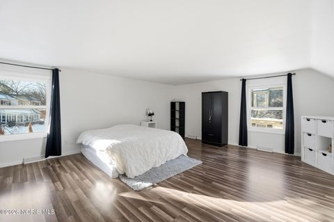 Tiny photo for 911 Shearwood Drive, Perrysburg, OH 43551 (MLS # 10003273)