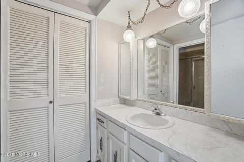 Tiny photo for 911 Shearwood Drive, Perrysburg, OH 43551 (MLS # 10003273)