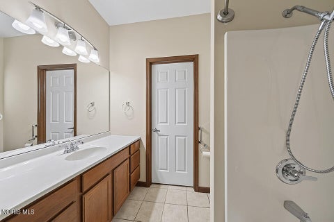 Tiny photo for 1229 Leiser Avenue, Findlay, OH 45840 (MLS # 10009779)