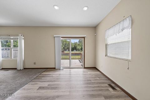 Tiny photo for 1229 Leiser Avenue, Findlay, OH 45840 (MLS # 10009779)