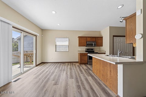 Tiny photo for 1229 Leiser Avenue, Findlay, OH 45840 (MLS # 10009779)