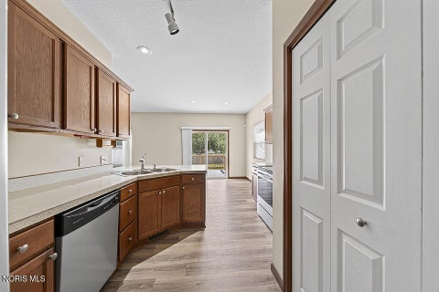 Tiny photo for 1229 Leiser Avenue, Findlay, OH 45840 (MLS # 10009779)