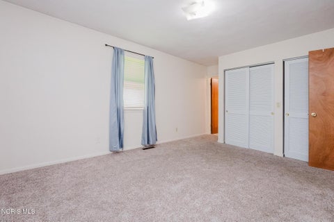 Tiny photo for 2505 Oakmont Drive, Findlay, OH 45840 (MLS # 10010397)