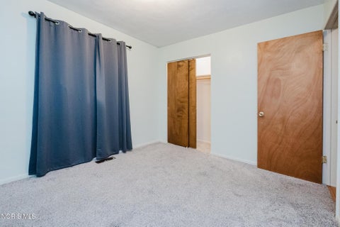 Tiny photo for 2505 Oakmont Drive, Findlay, OH 45840 (MLS # 10010397)