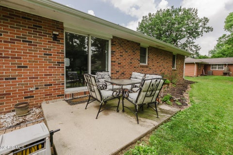 Tiny photo for 2505 Oakmont Drive, Findlay, OH 45840 (MLS # 10010397)