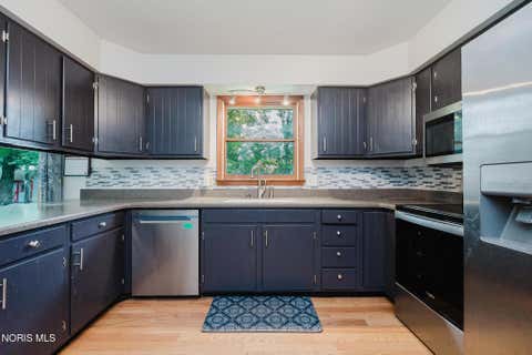 Tiny photo for 2505 Oakmont Drive, Findlay, OH 45840 (MLS # 10010397)