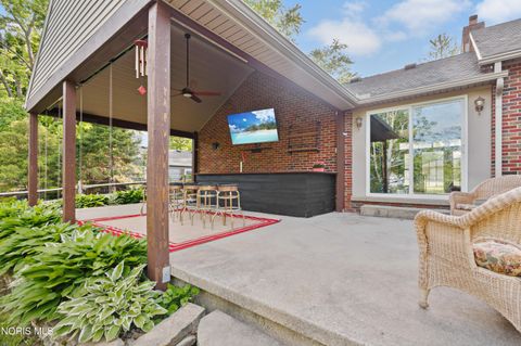 Tiny photo for 604 Valley Drive, Rossford, OH 43460 (MLS # 10007890)