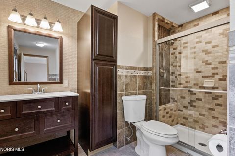 Tiny photo for 604 Valley Drive, Rossford, OH 43460 (MLS # 10007890)