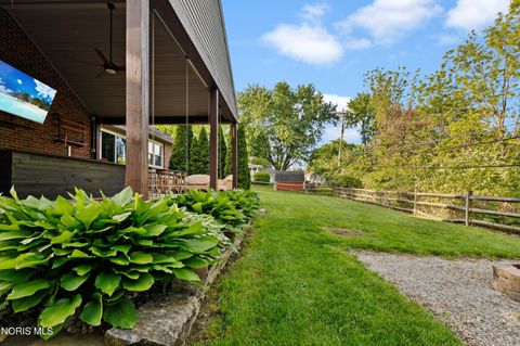 Tiny photo for 604 Valley Drive, Rossford, OH 43460 (MLS # 10007890)