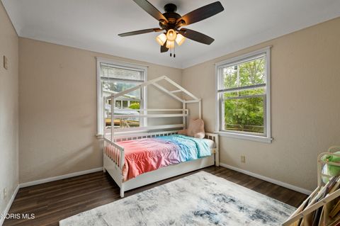 Tiny photo for 604 Valley Drive, Rossford, OH 43460 (MLS # 10007890)